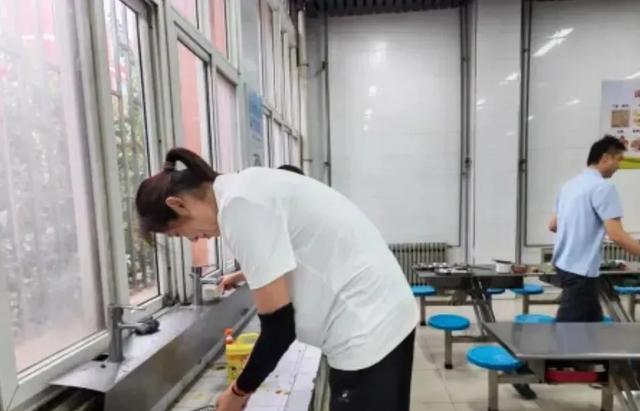 北京时间, 很可能是李