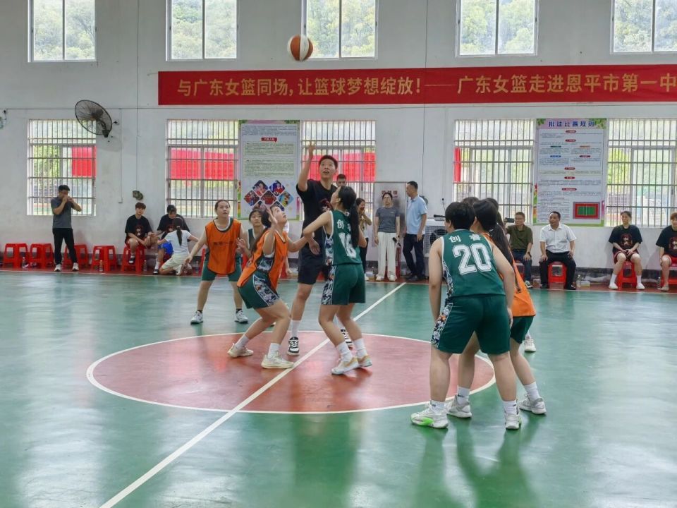 篮备战, 员现场指导