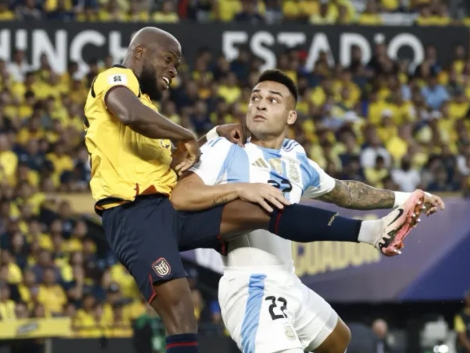 厄瓜多尔队, 西哥联合举 厄瓜多尔队, 西哥联合举