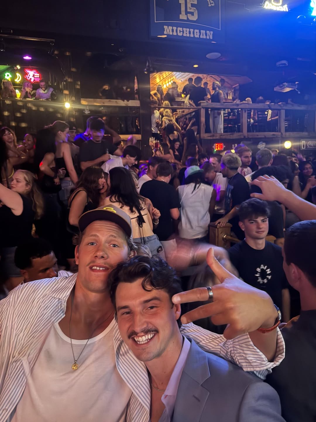 瓦格纳In, src, tenan