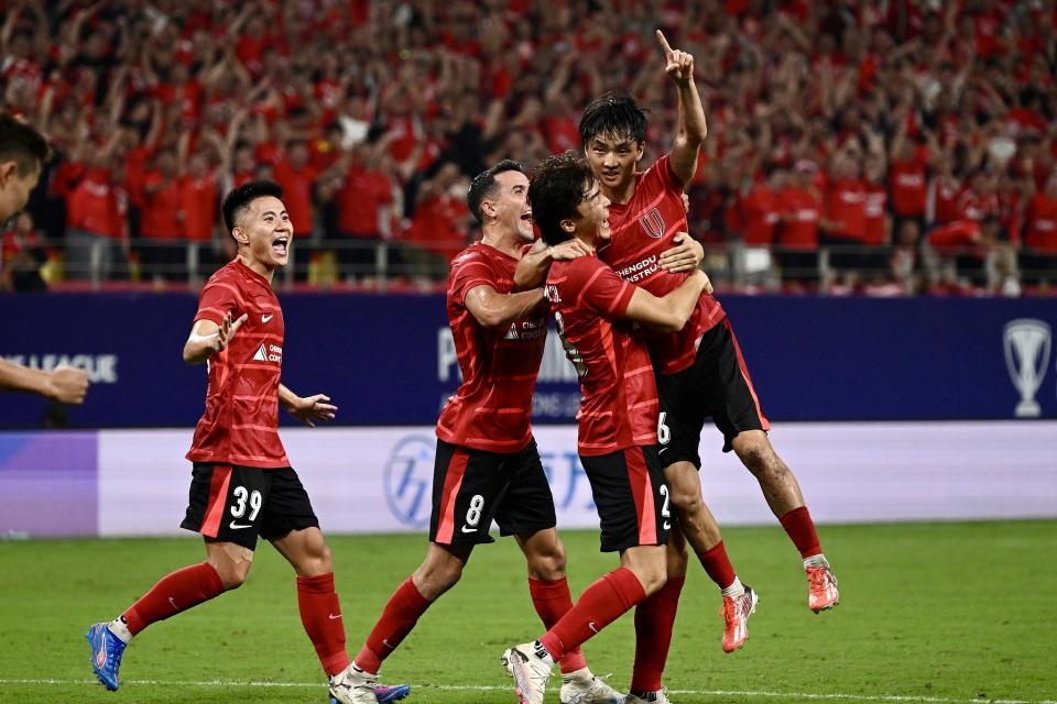 月的国际比 月的国际比