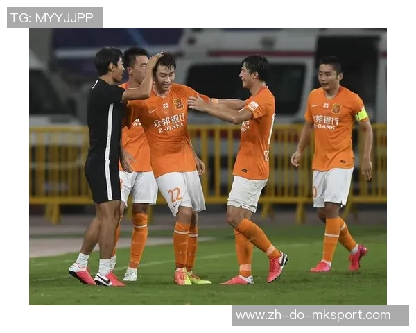 2014中超第21轮恒大与泰达激战球员意外受伤引发关注